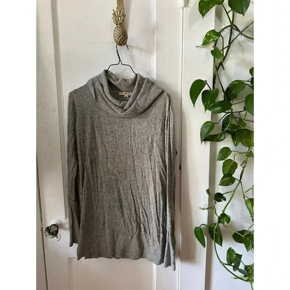Loft Women’s size medium turtleneck Sweater - Picture 1 of 6